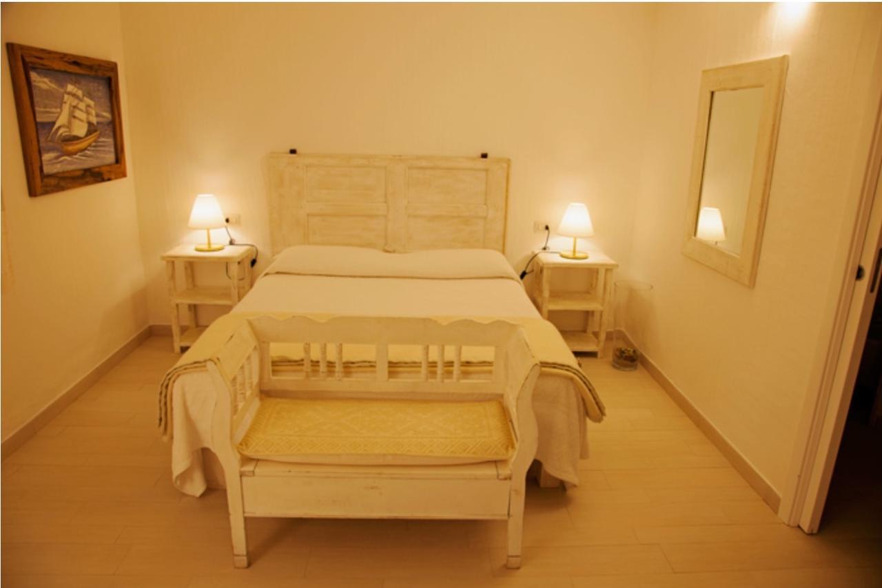 Cento Ulivi B&B 阿兰奇湾城 外观 照片