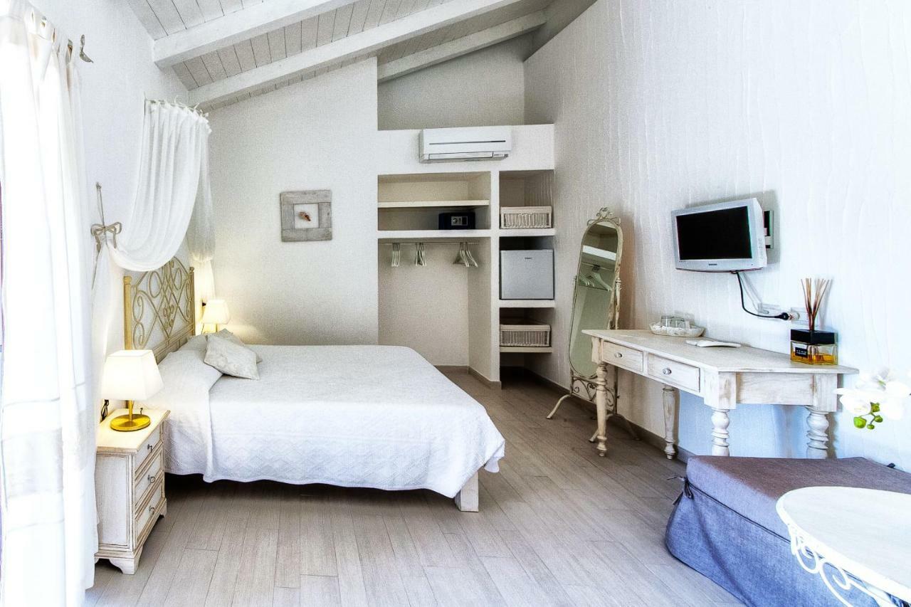 Cento Ulivi B&B 阿兰奇湾城 外观 照片