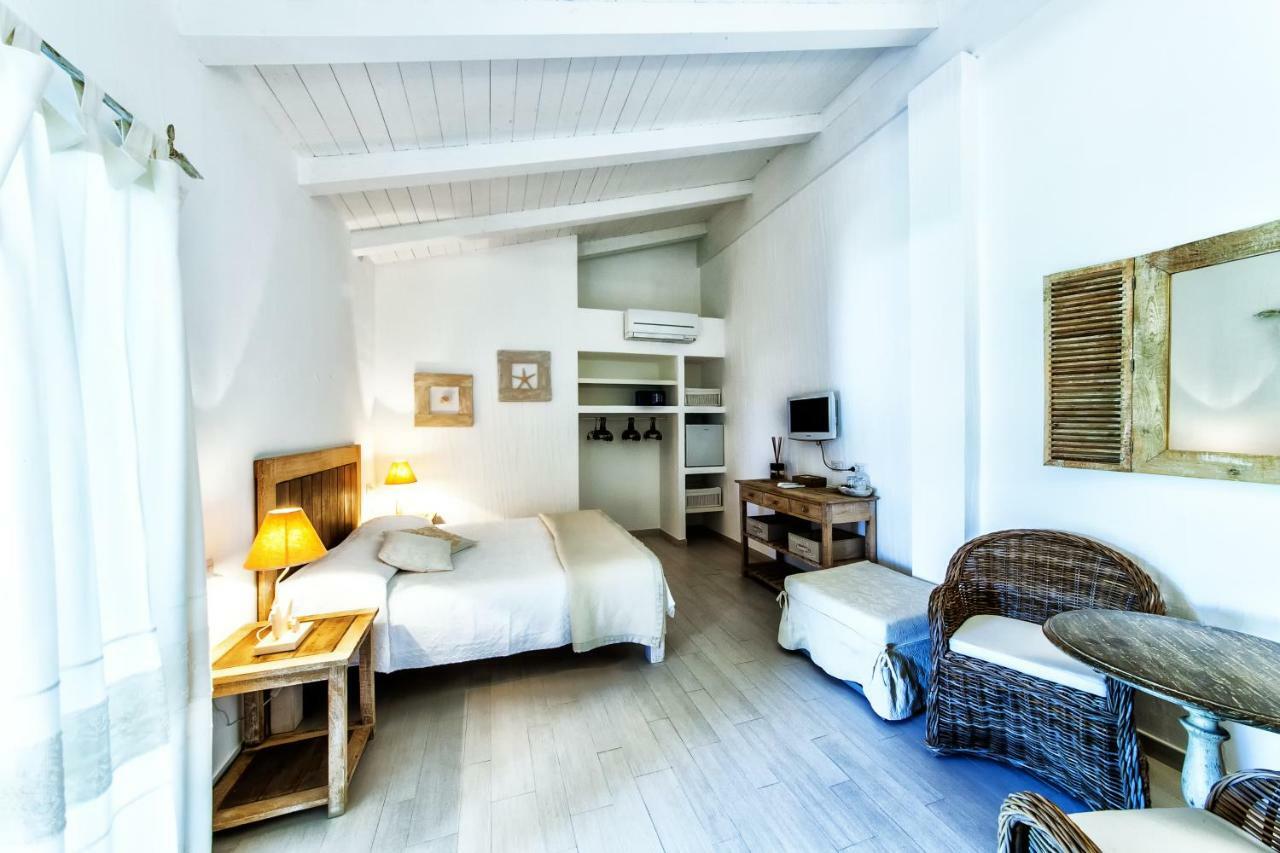Cento Ulivi B&B 阿兰奇湾城 外观 照片