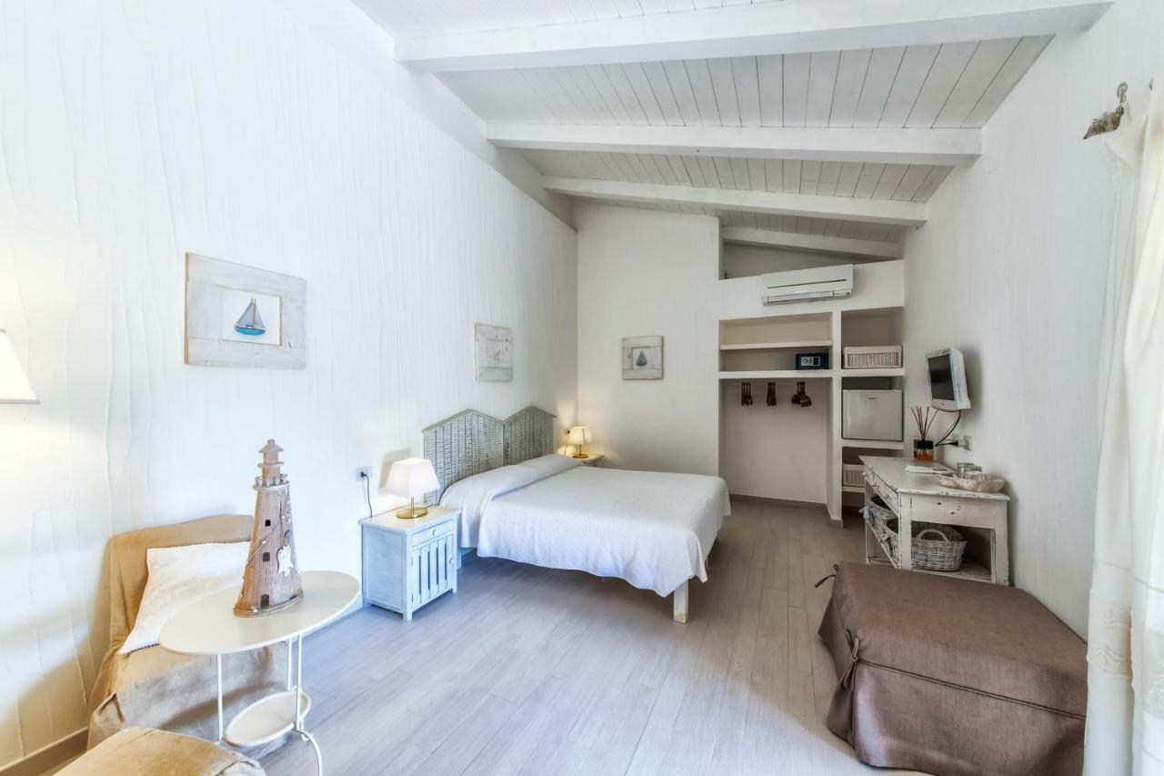 Cento Ulivi B&B 阿兰奇湾城 外观 照片