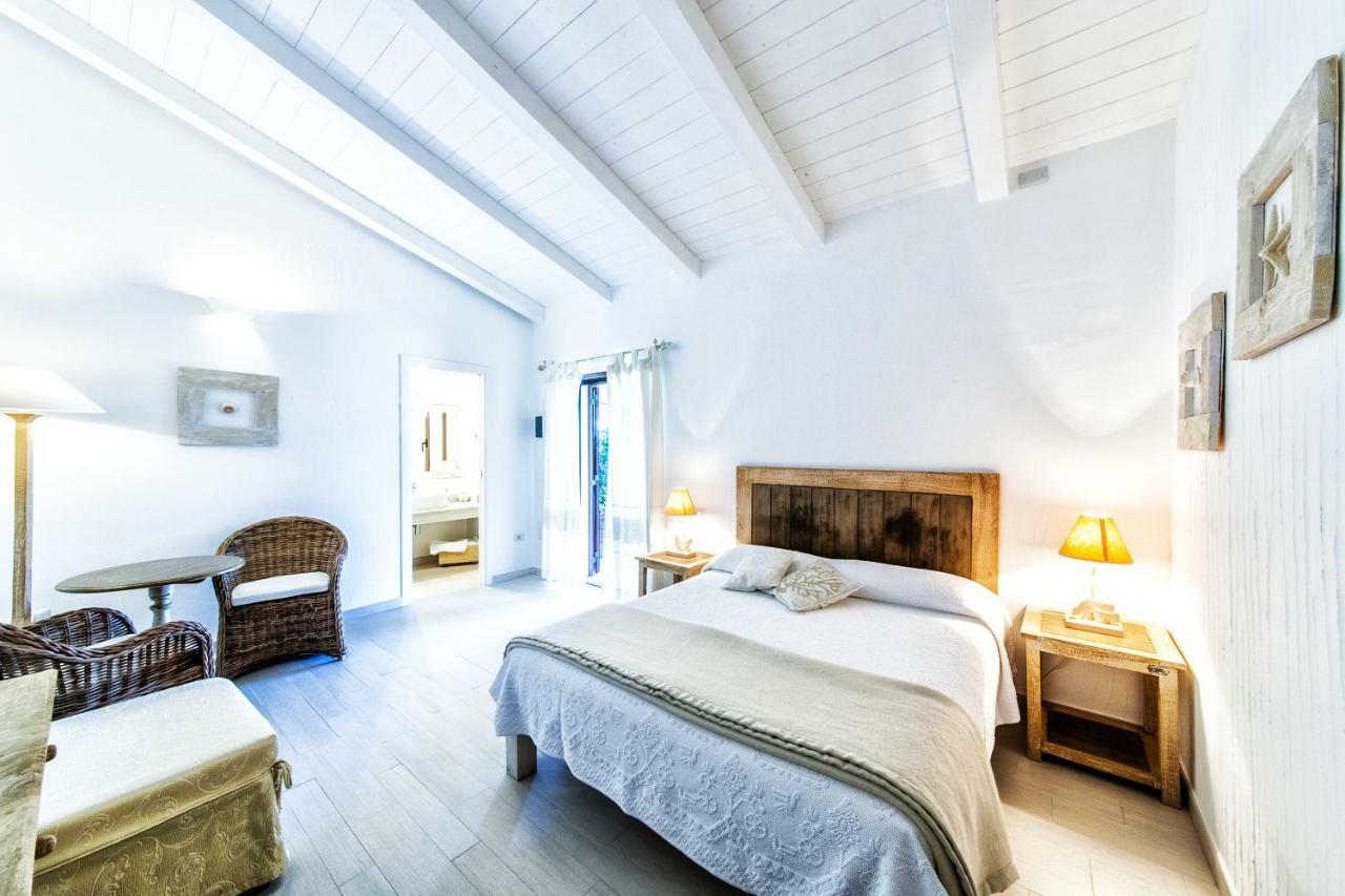 Cento Ulivi B&B 阿兰奇湾城 外观 照片