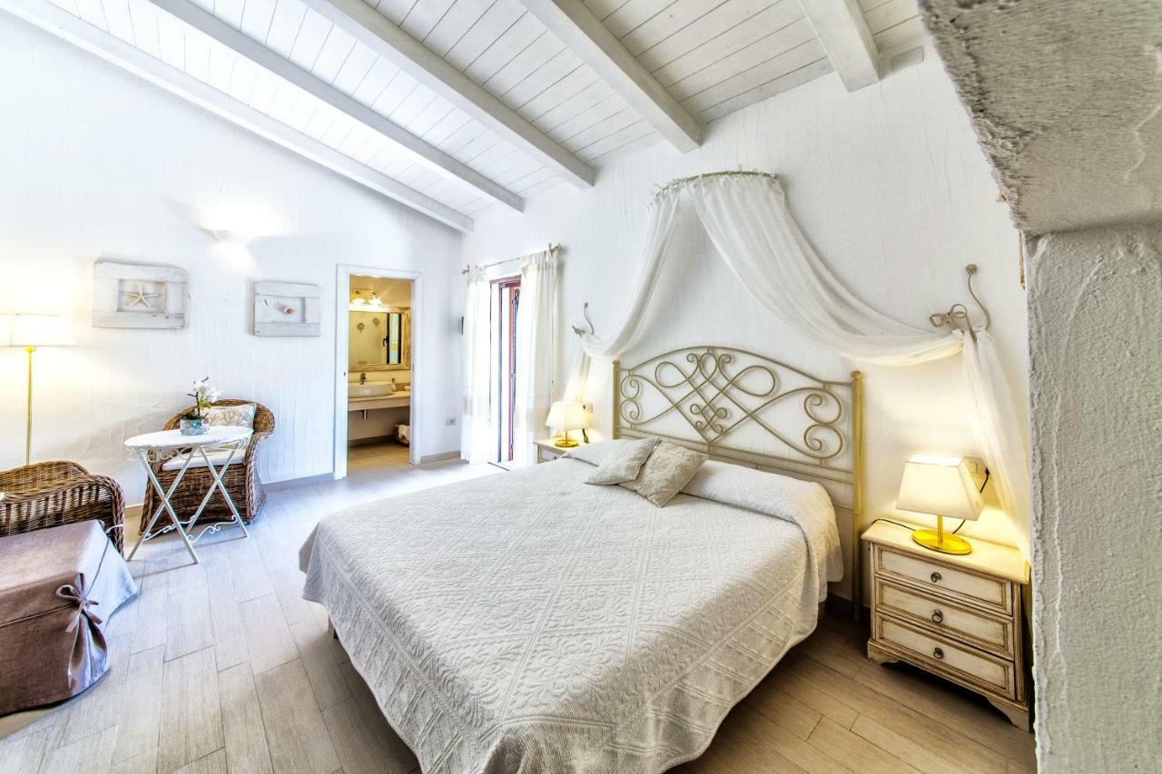 Cento Ulivi B&B 阿兰奇湾城 外观 照片